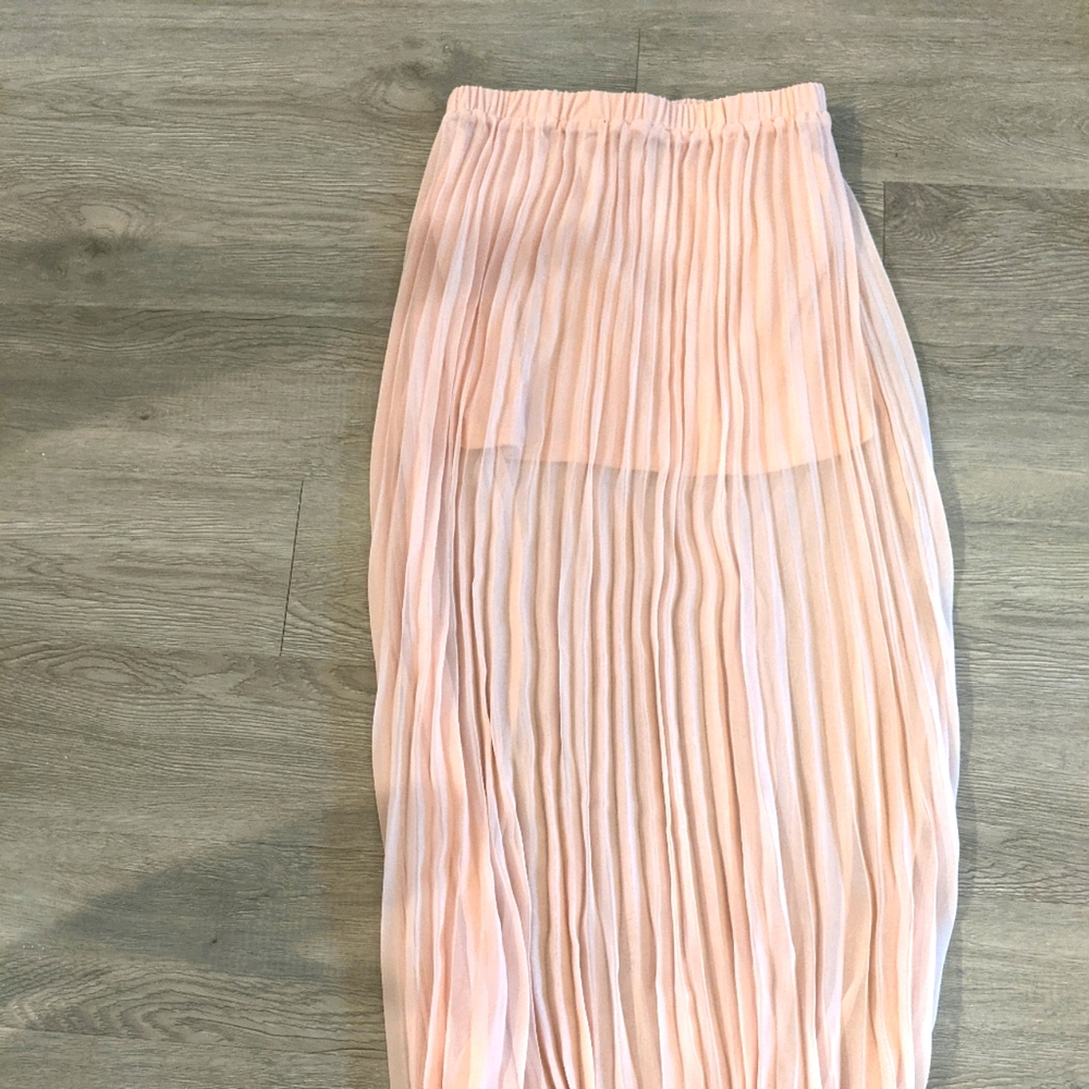 Forever pink pleated flowy skirt